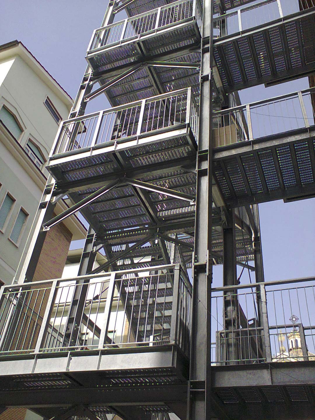Scale metalliche di sicurezza autoportanti. a RIMINI: Carpenteria Metallica by Edilgrid