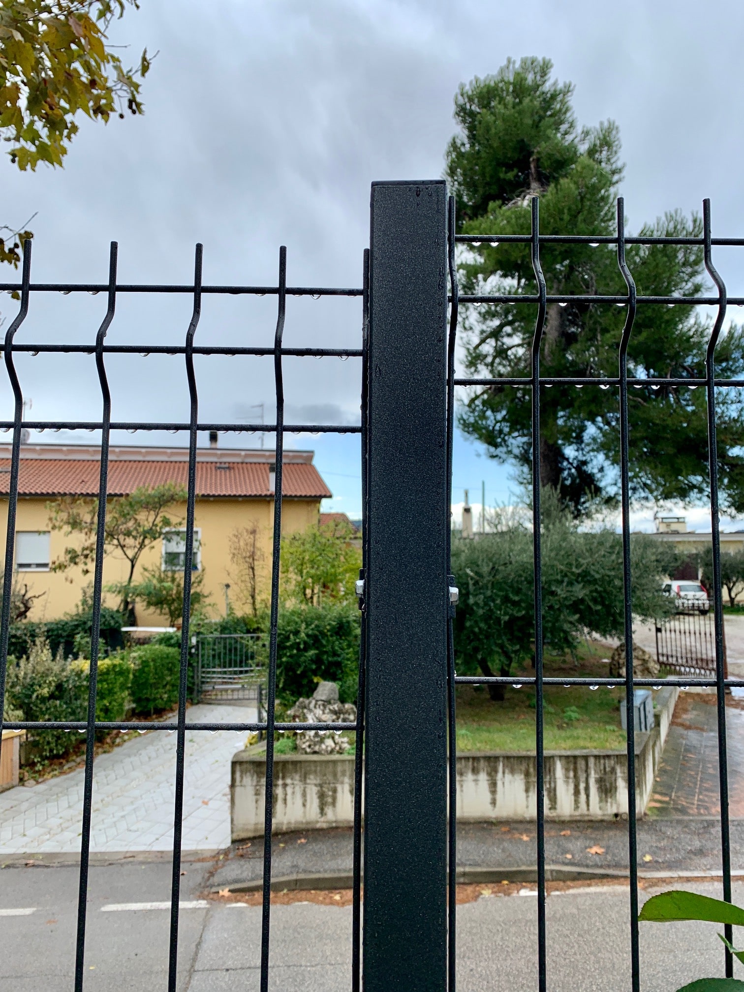 Recinzione in Filo modello Simplex a Rimini: Recinzioni by Edilgrid