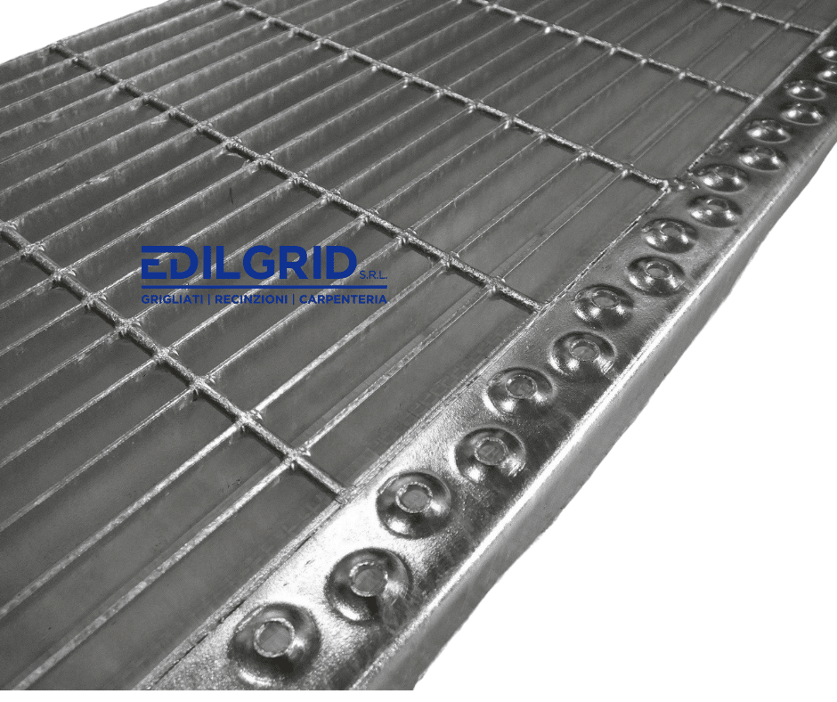 Gradini Zincati in Grigliato Pronti a Magazzino: Sicuri, Resistenti e Facili da Installare a :  by Edilgrid