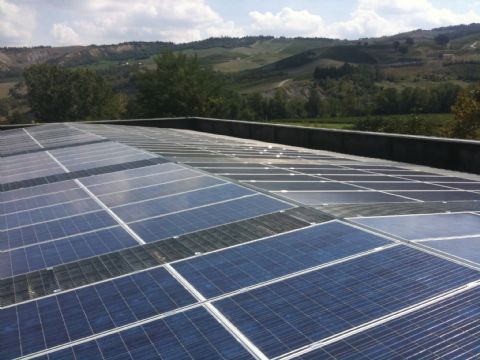 Pannelli per camminamento in un impianto fotovoltaico a Forli: Grigliato elettroforgiato by Edilgrid
